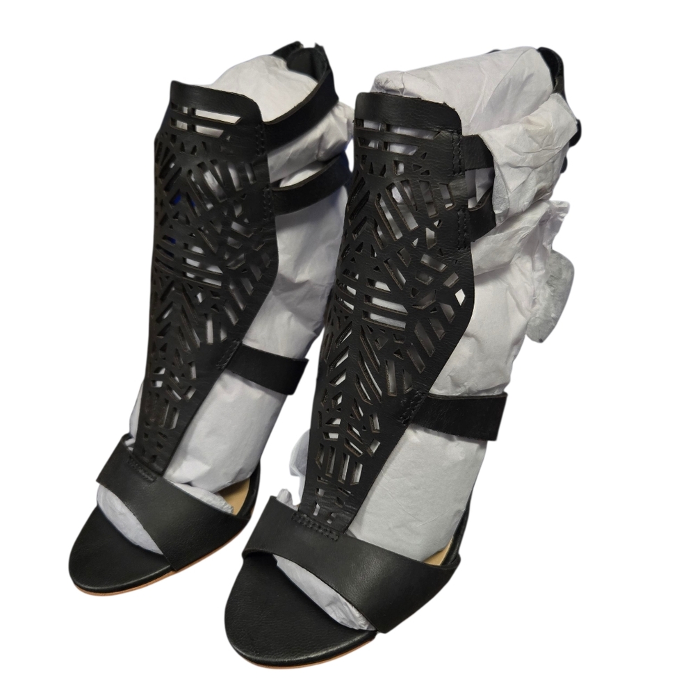 Joe’s Jeans Women's High Heels Black Leather Laser Cutout 4 Inch3s  - Size 5